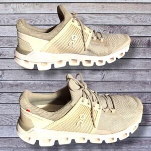 Women’s Size 10 ON CLOUDSWIFT HELION Light Gray And Cream Running Sneakers EUC